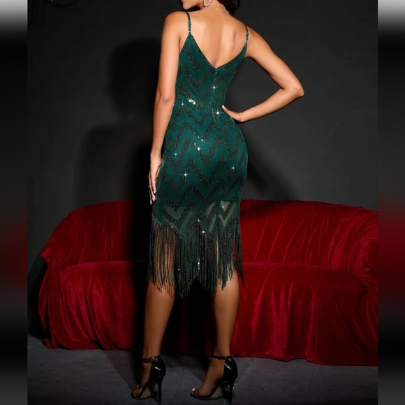 Green Fringe & Sequin V Neck Bodycon Dress (8/10) 1920's Flapper - Picture 7 of 9